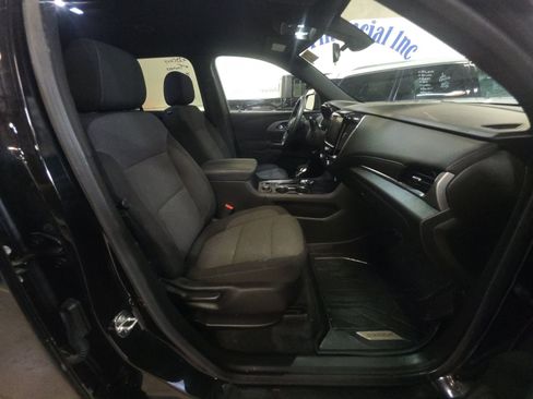 Used 2023 Chevrolet Traverse LT image 15