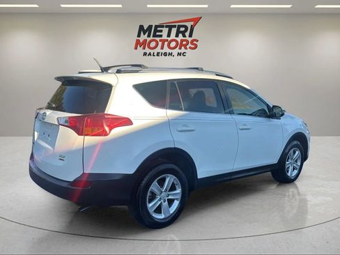 Used 2013 Toyota RAV4 XLE image 4