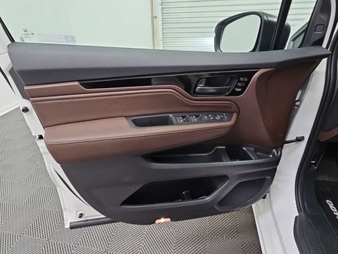 New 2026 Honda Odyssey Touring image 31