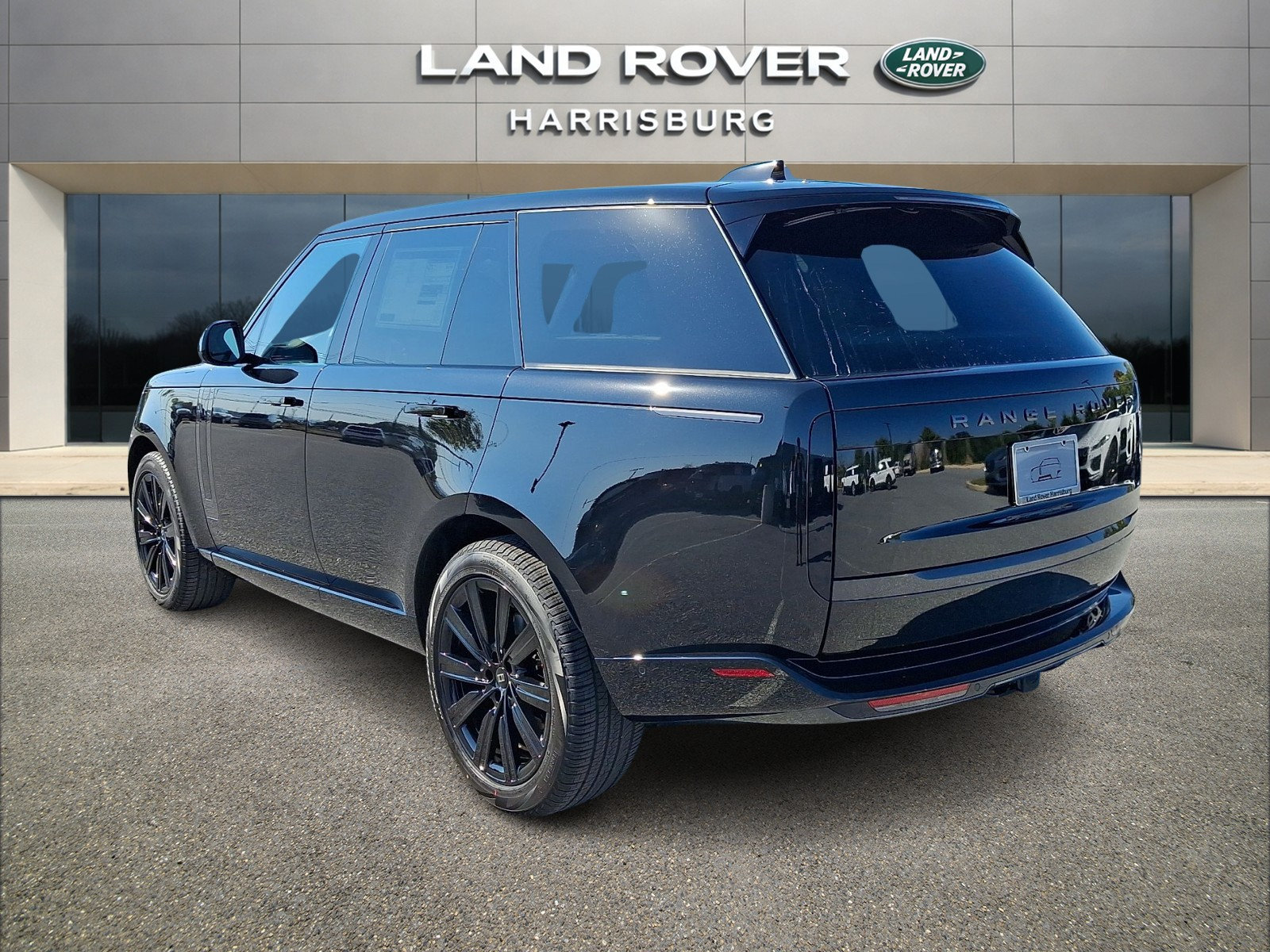 New 2027 Land Rover Range Rover SE AWD/4WD image 2