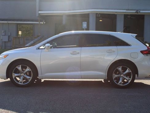 Used 2013 Toyota Venza XLE image 5