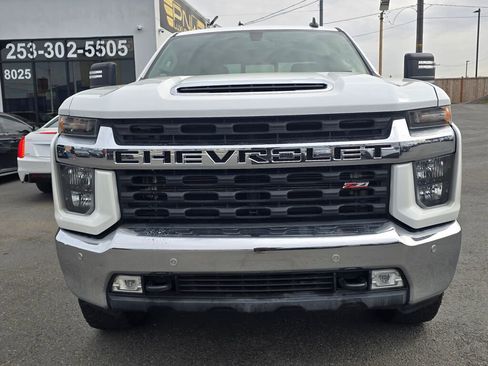 Used 2022 Chevrolet Silverado 2500 LT w/ Convenience Package AWD/4WD image 3