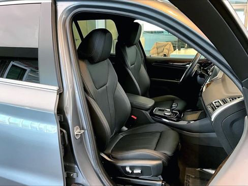 Used 2024 BMW X3 xDrive30i w/ Parking Assistance Package image 9