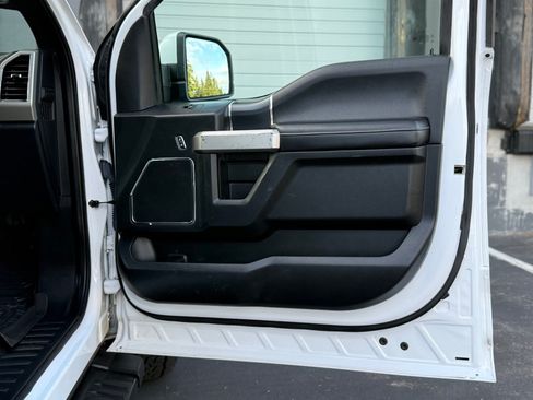 Used 2020 Ford F150 Lariat AWD/4WD image 11