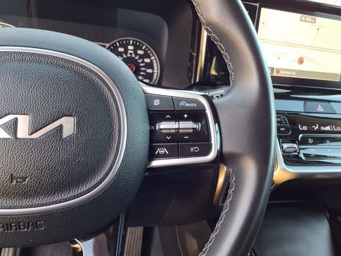 Certified 2023 Kia Sorento S w/ Panoramic Sunroof Package image 16