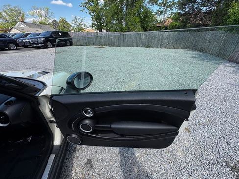 Used 2013 MINI Cooper S image 25