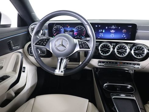 Certified 2025 Mercedes-Benz CLA 250 4MATIC image 42