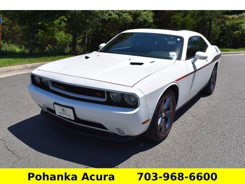 Used 2014 Dodge Challenger R/T Plus RWD image 3