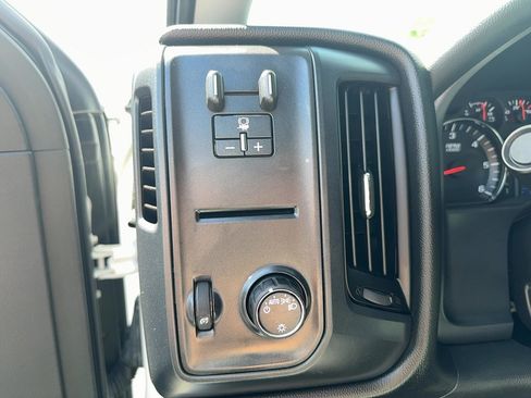 Used 2017 Chevrolet Silverado 2500 W/T w/ WT Convenience Package AWD/4WD image 13