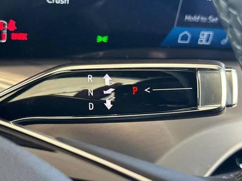 New 2026 Cadillac Vistiq Sport w/ LPO, Floor Liner Package image 21