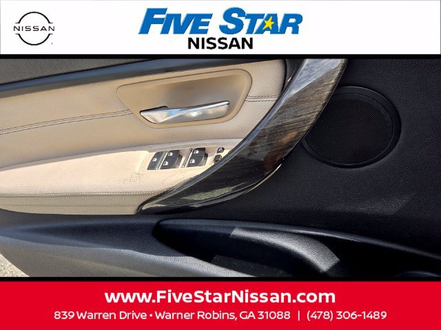 Used 2016 BMW 320i Sedan RWD image 29