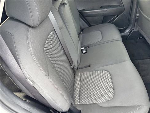 Used 2024 Kia Sportage LX image 18