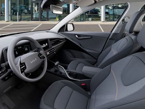New 2026 Kia Niro LX image 17