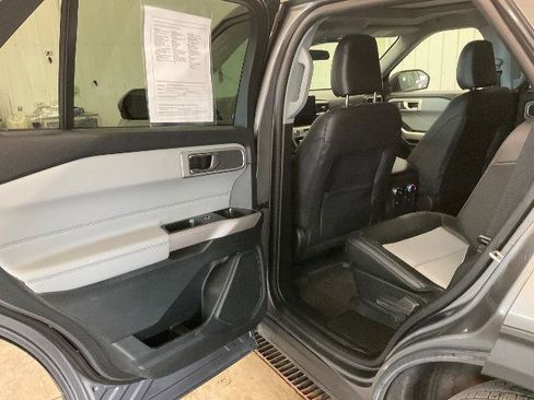 Certified 2024 Ford Explorer XLT w/ Equipment Group 202A AWD/4WD image 19