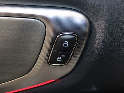 Certified 2025 Ford Expedition Platinum image 23