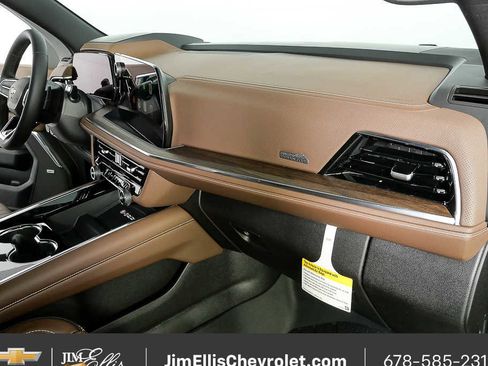 New 2026 Chevrolet Tahoe High Country w/ Sun And Tow Package AWD/4WD image 25
