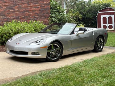 Used 2008 Chevrolet Corvette Convertible w/ Preferred Equipment Group RWD image 12