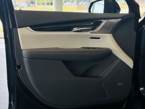 Used 2022 Cadillac XT6 Premium Luxury w/ Technology Package AWD/4WD image 33