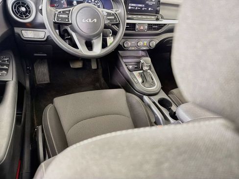 Used 2023 Kia Forte LXS w/ LXS Technology Package FWD image 25