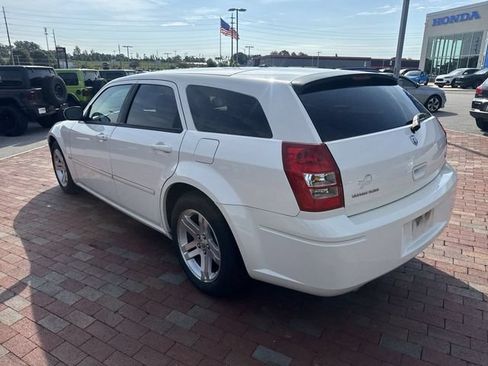 Used 2007 Dodge Magnum R/T w/ Convenience Group II RWD image 7