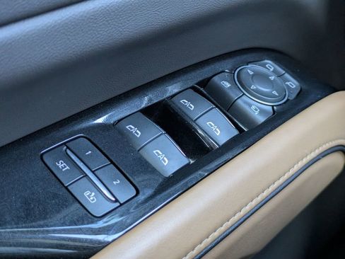 Used 2021 Cadillac Escalade Sport w/ Heavy-Duty Trailer Package image 32