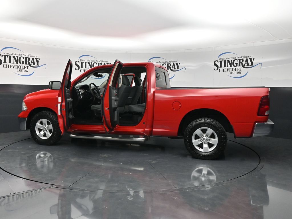 Used 2014 RAM 1500 Classic SLT RWD image 38