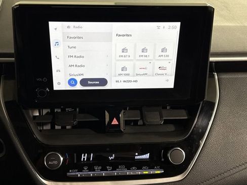 Used 2024 Toyota Corolla SE image 20