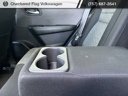 Used 2023 Nissan Rogue SV image 49