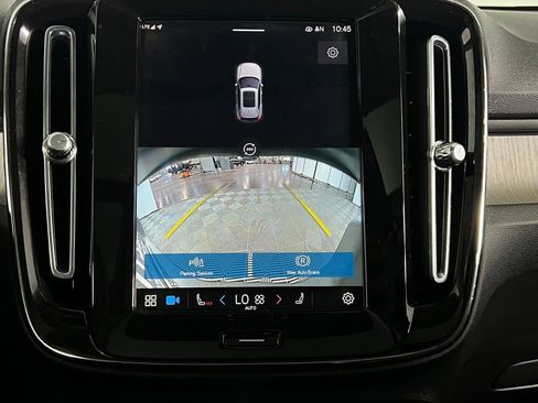 Used 2023 Volvo XC40 B5 Plus w/ Driver Assist Package image 21