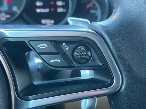 Used 2015 Porsche Cayenne Diesel image 30