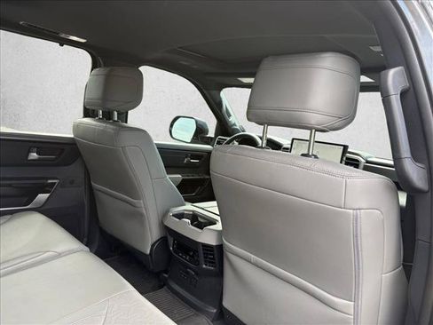 Used 2025 Toyota Sequoia Limited AWD/4WD image 19