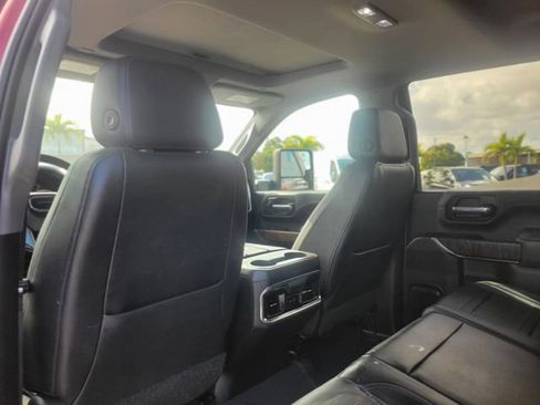 Used 2022 GMC Sierra 2500 Denali w/ Denali Ultimate Package image 10