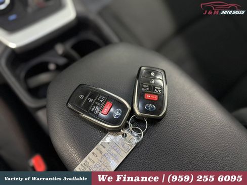 Used 2021 Toyota RAV4 SE AWD/4WD image 32