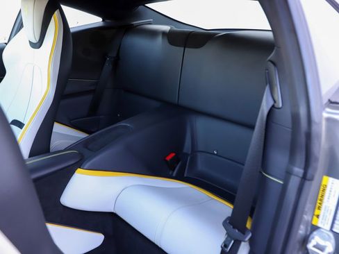 Certified 2024 Ferrari Roma image 13