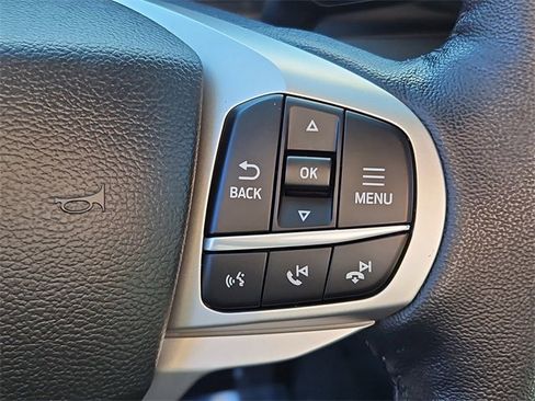 Used 2022 Ford Explorer XLT w/ Equipment Group 202A image 29