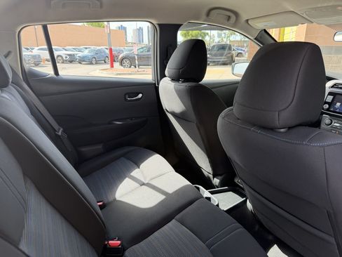 Used 2025 Nissan Leaf S FWD image 36