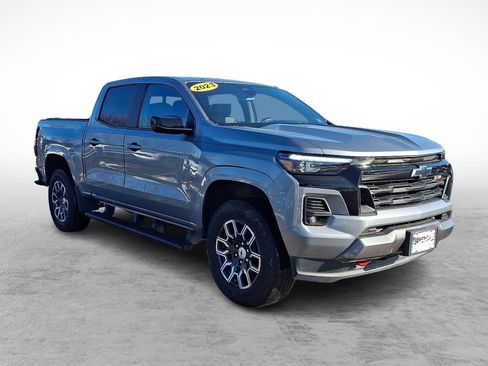 Used 2024 Chevrolet Colorado Z71 w/ Z71 Convenience Package 2 image 7