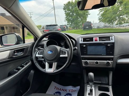 Used 2017 Subaru Outback 2.5i Premium AWD/4WD image 16