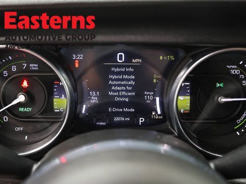 Used 2022 Jeep Wrangler Unlimited Rubicon 4xe AWD/4WD image 18