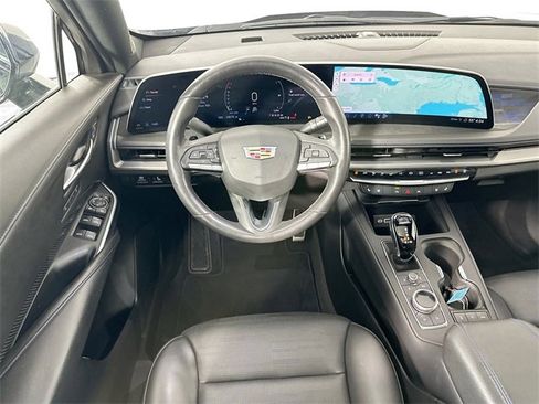 Used 2024 Cadillac XT4 Sport image 11