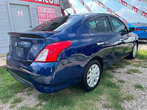 Used 2018 Nissan Versa SV FWD image 7