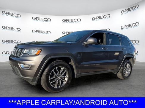 Used 2018 Jeep Grand Cherokee Laredo RWD image 3