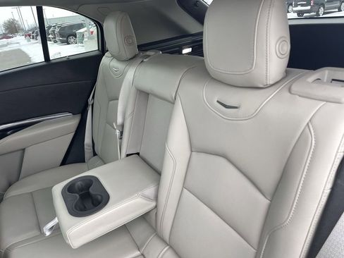 Used 2019 Cadillac XT4 Luxury w/ Cold Weather Package image 36