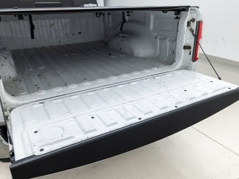 Used 2020 RAM 1500 Big Horn AWD/4WD image 18