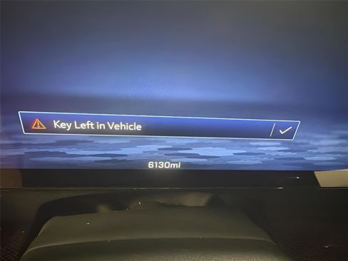 Used 2026 Chevrolet Traverse Z71 w/ Driver Confidence Package AWD/4WD image 6