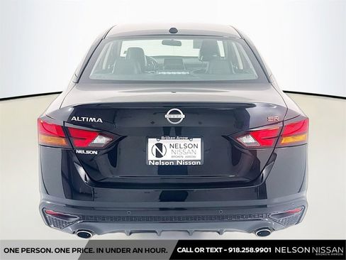 Certified 2025 Nissan Altima 2.5 SR image 6