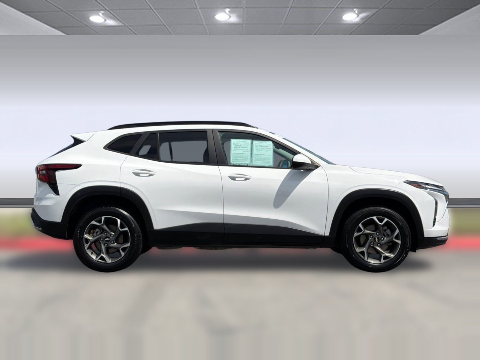 Used 2024 Chevrolet Trax LT FWD image 8