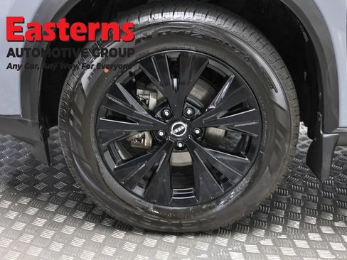 Used 2023 Nissan Rogue SV w/ SV Premium Package AWD/4WD image 34