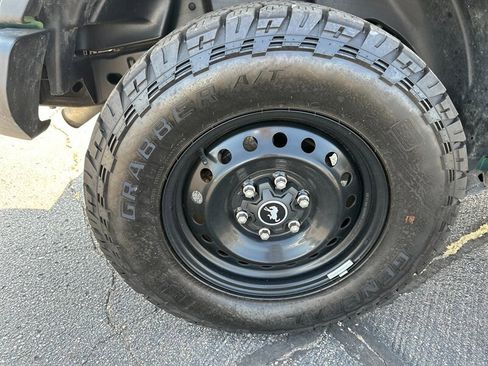 Used 2022 Ford Bronco Black Diamond image 24