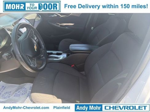 Used 2016 Chevrolet Malibu LT w/ Driver Confidence Package image 13